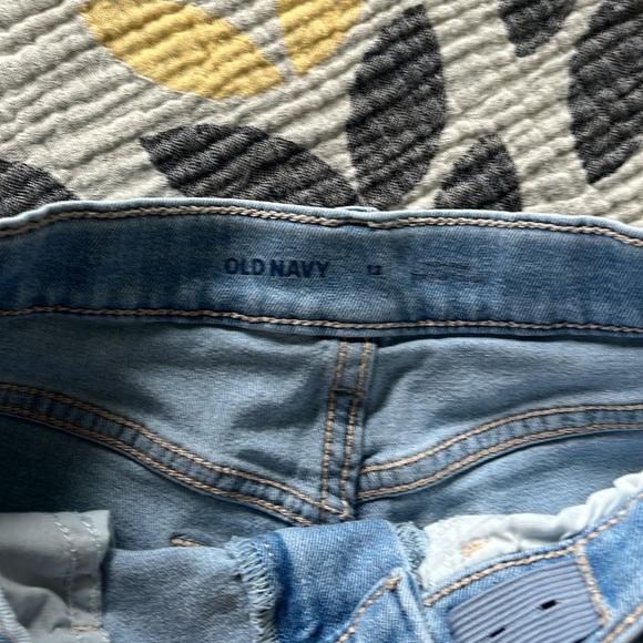 Old Navy bundle! 5 pairs of girls’ jeans shorts, size 12 - Picture 16 of 16
